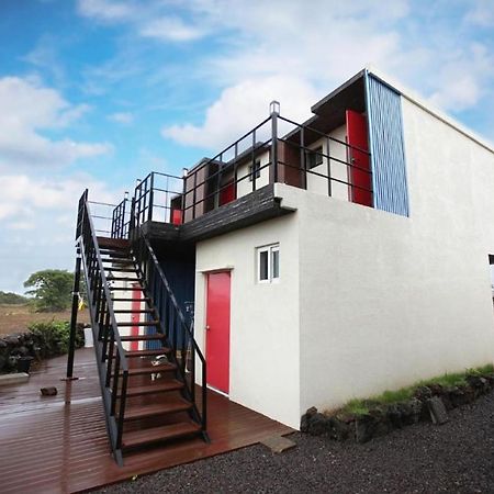 Ian Guesthouse Чеджу Екстериор снимка