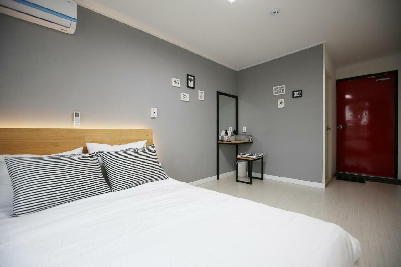 Ian Guesthouse Чеджу Екстериор снимка